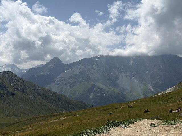 Le plateau du col de la Chal